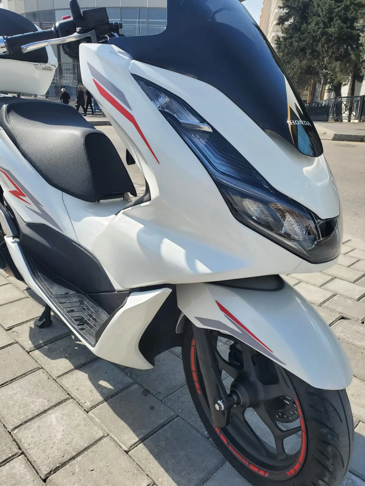 Honda PCX 160 — Bakı (2)