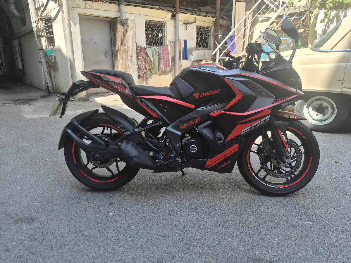 Bajaj Pulsar 200 — Bakı